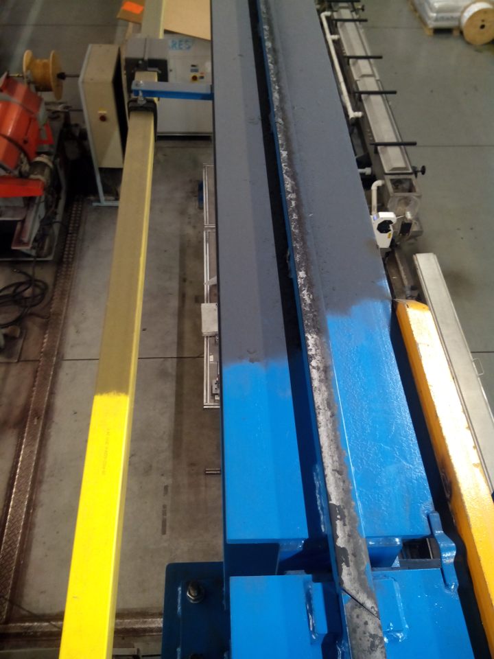 vysávanie a čistenie žeriavovej dráhy